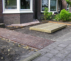Voortuin tijdens de renovatie